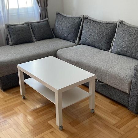 Apartman Senjak Pirot Eksteriør billede